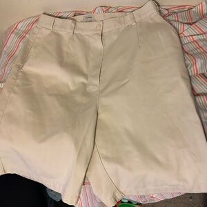 Vintage L.L. Bean shorts size 12 beige color